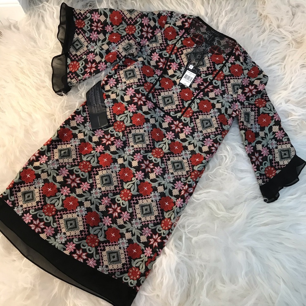 BCBGMAXAZRIA Floral Embroidered Split Neck Dress - Picture 3 of 8